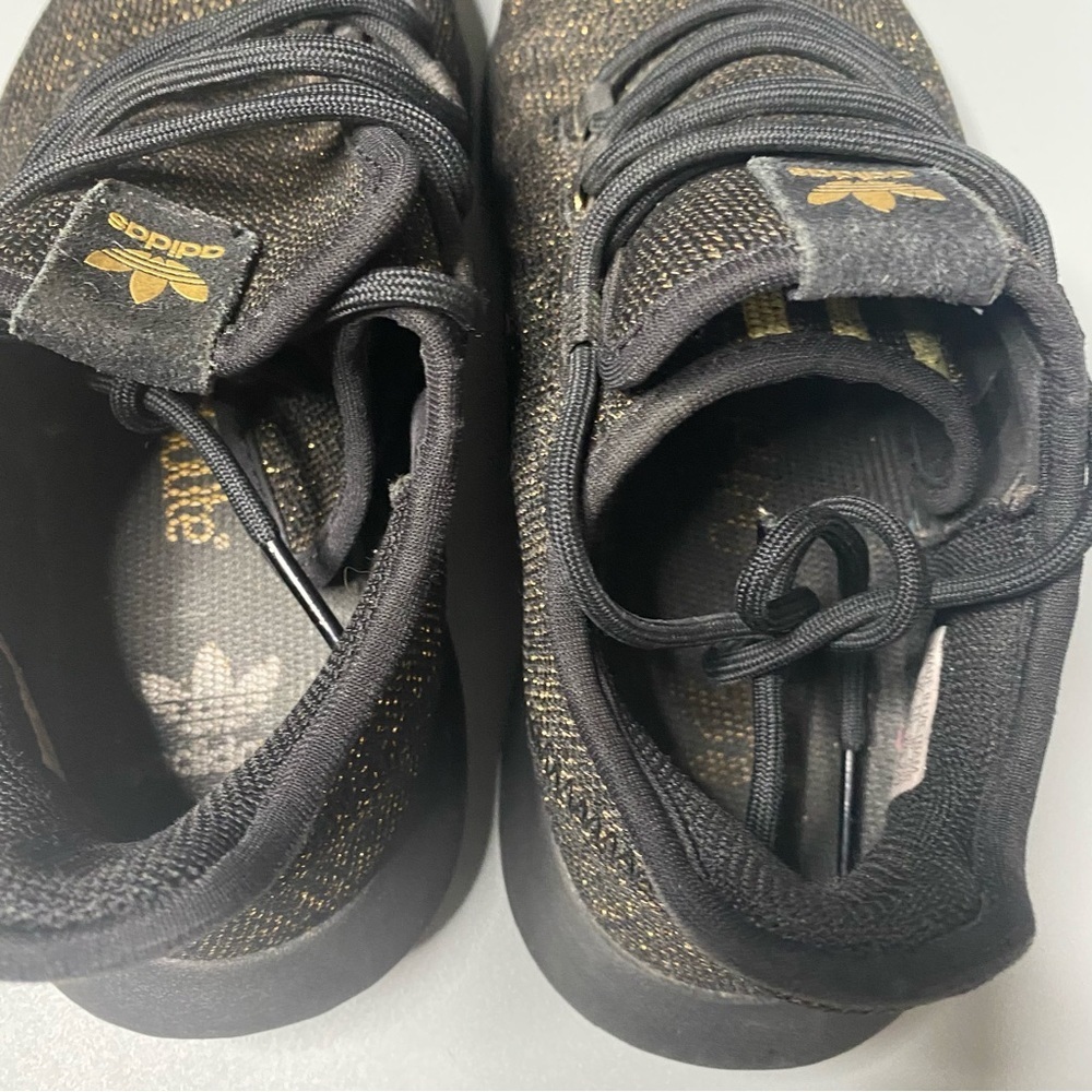 Adidas tubular shadow girls shoes Sz 4 black gold - Picture 6 of 10